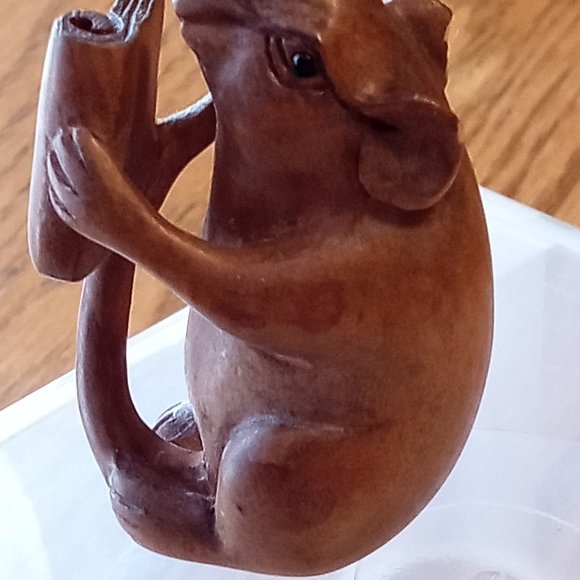 Hand Carved Wood Netsuke - Picture 2 of 9